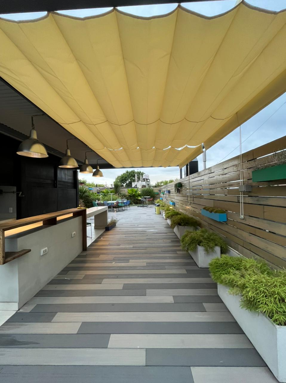 Toldo romano instalado - trabajo 1