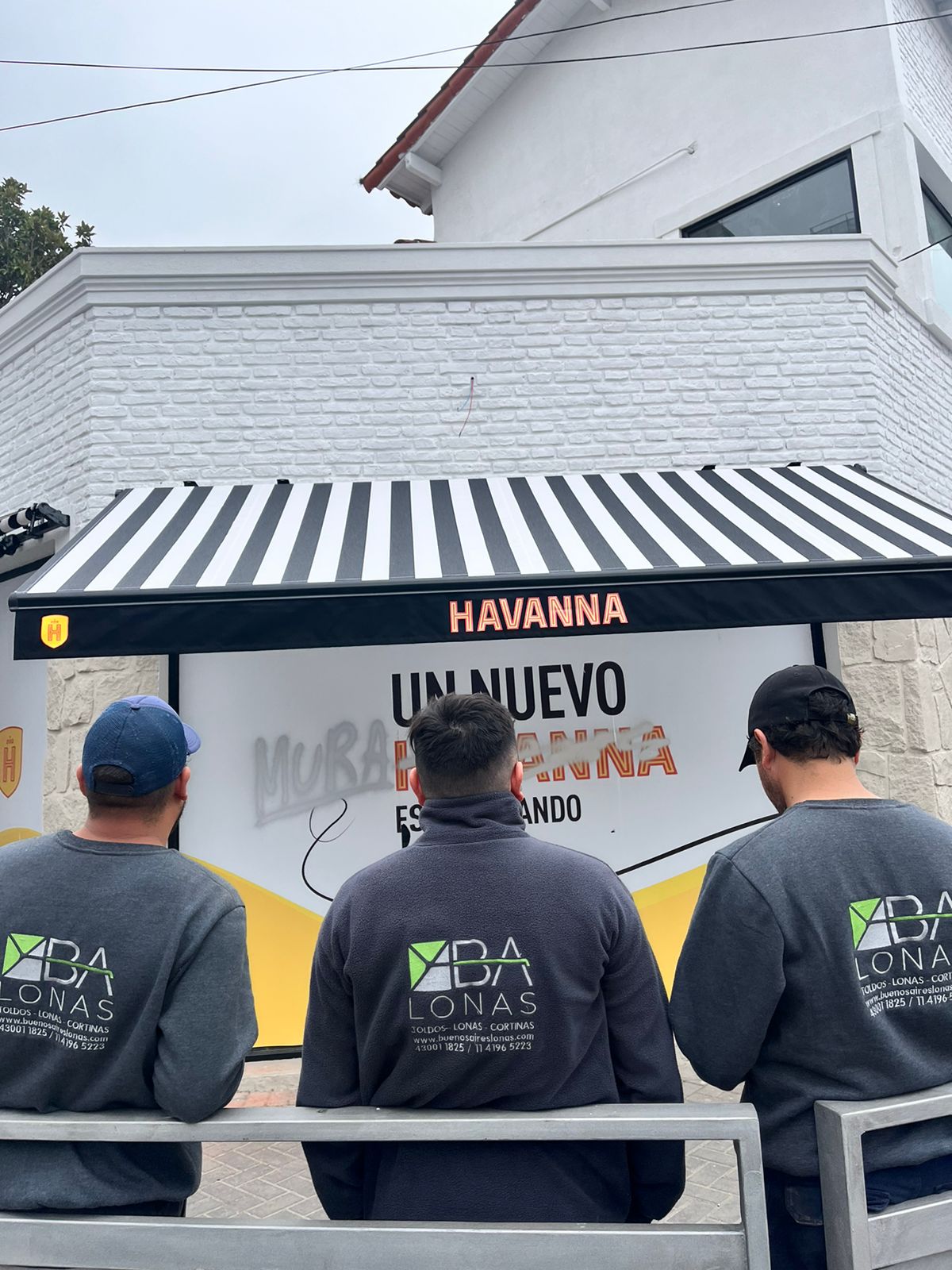 Toldo brazo invisible instalado - trabajo 7