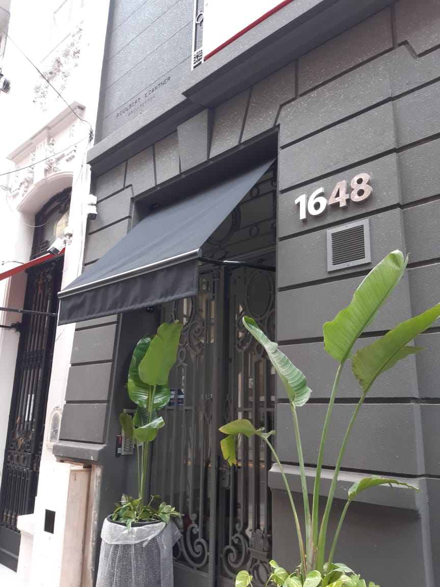 Toldo punto recto instalado - trabajo 2