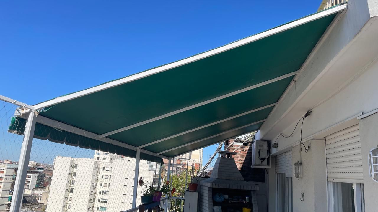 Toldo deslizante instalado - trabajo 1