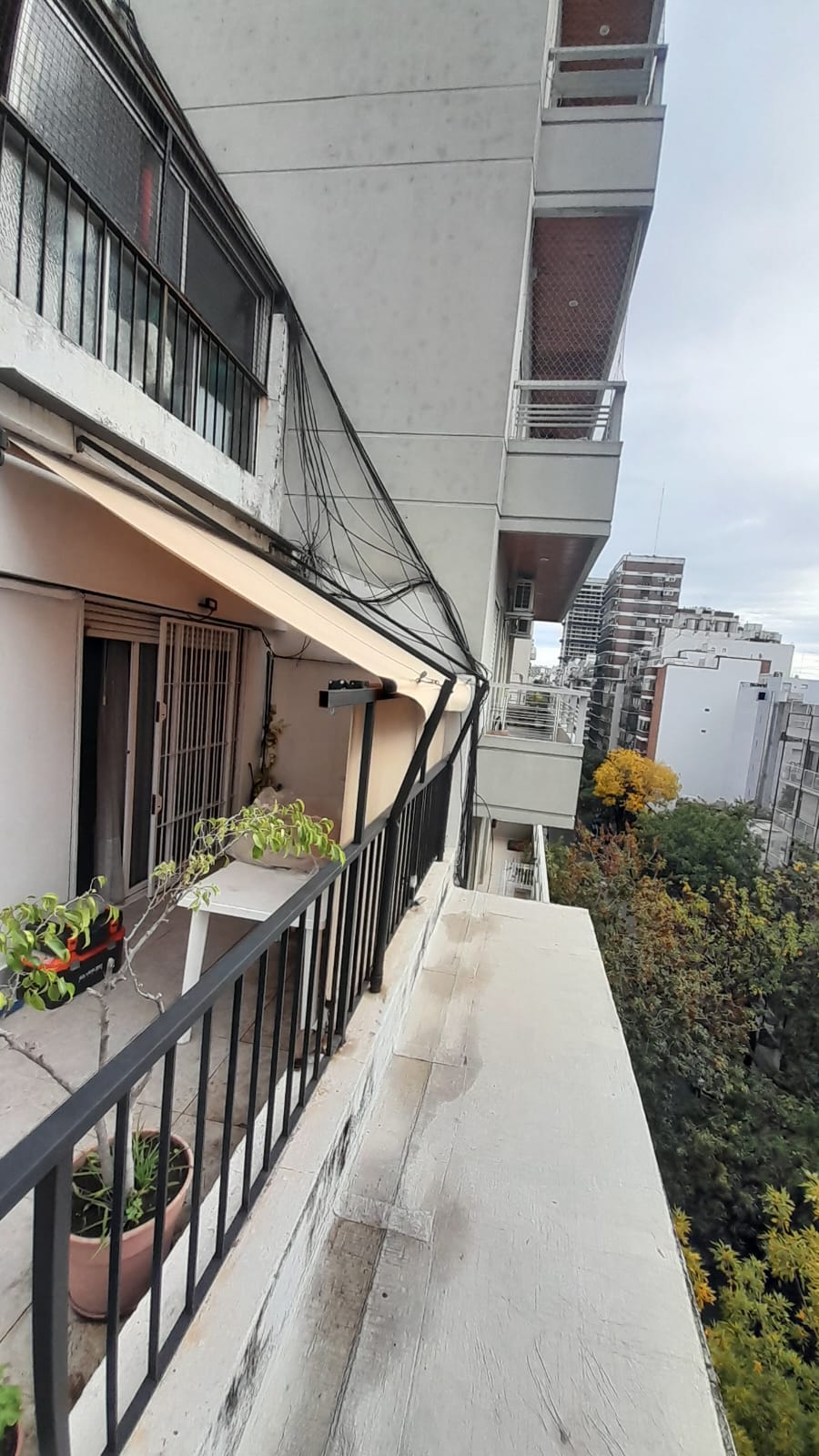 Toldo deslizante instalado - trabajo 2