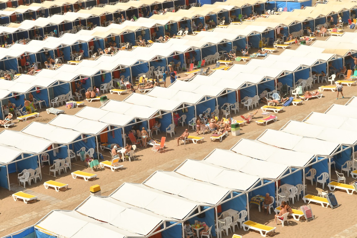 Lonas a medida para carpas de playa