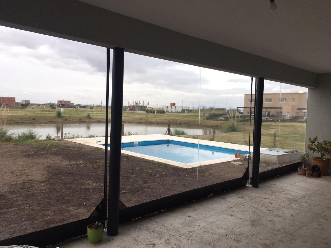 Cerramiento de lona instalado - trabajo 7