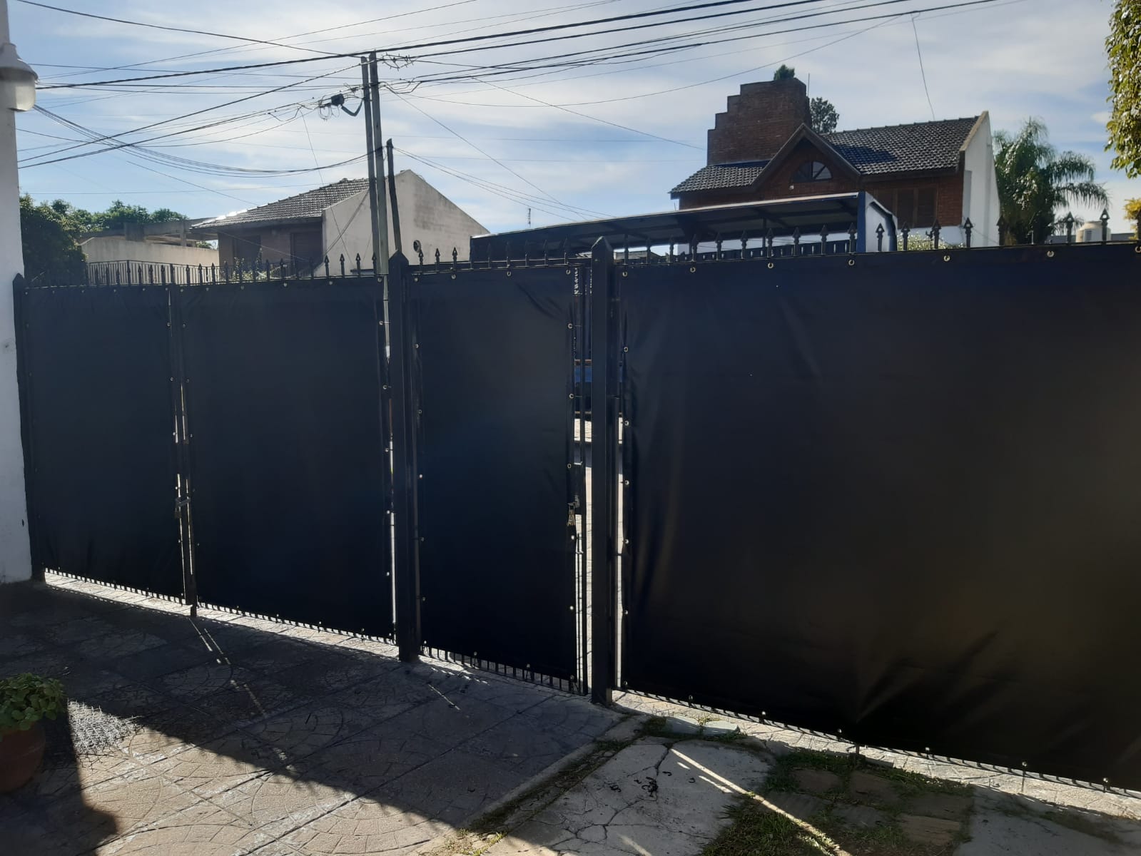 Lona a medida para cerco y balcón